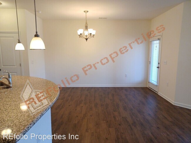 Building Photo - 3 br, 2.5 bath House - 1056 Historic Circle,