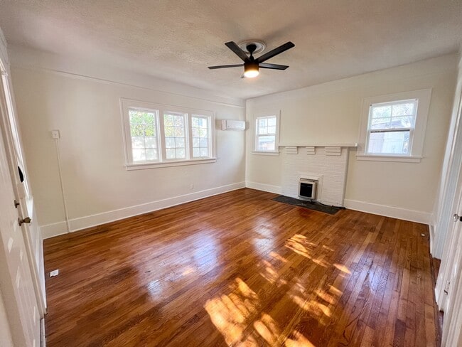 Building Photo - 2414 Central Ave