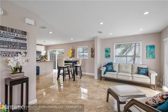 Foto del edificio - 3 br, 2 bath House - 6743 Bayfront Dr