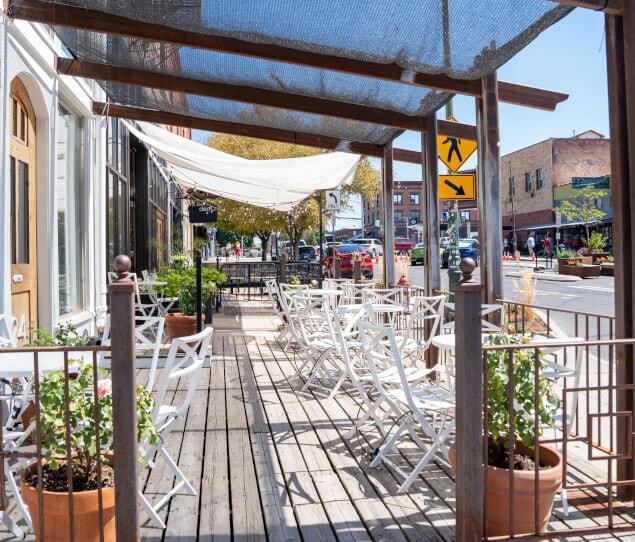 Outdoor cafe in Downtown Spokane