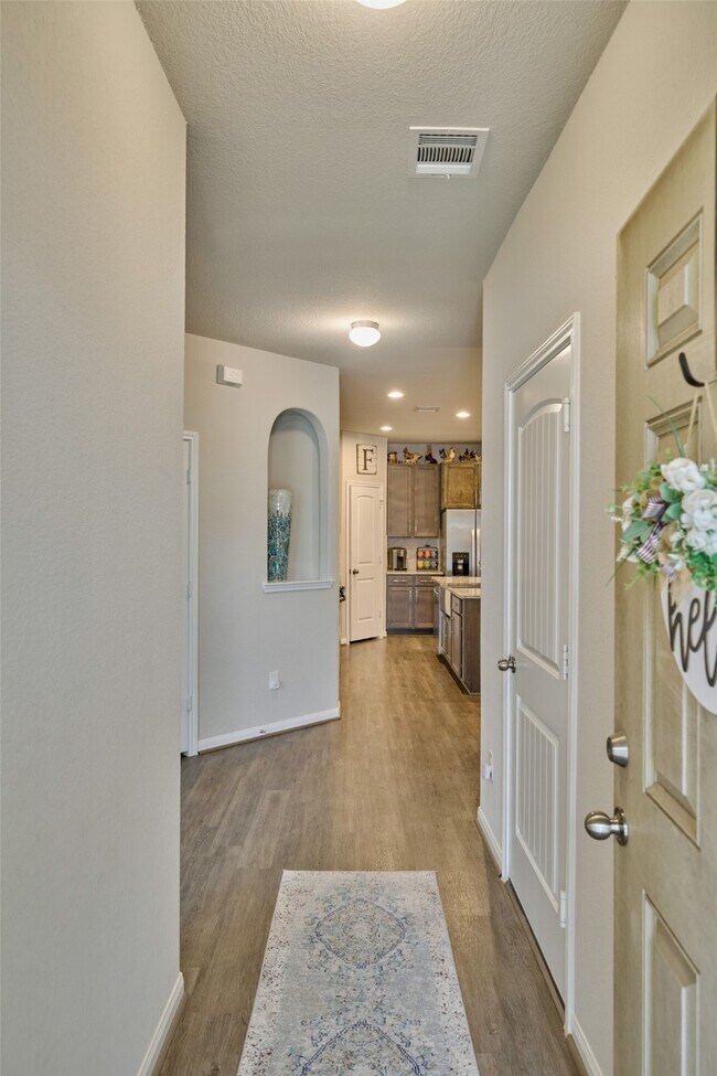 Foto del edificio - 2651 Hoffman Ln