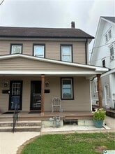 Building Photo - 210 S 9th St