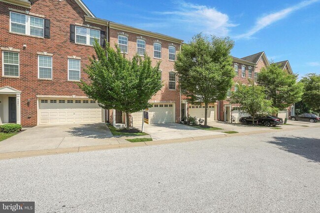 Foto del edificio - 9803 Sweet Maple Ln