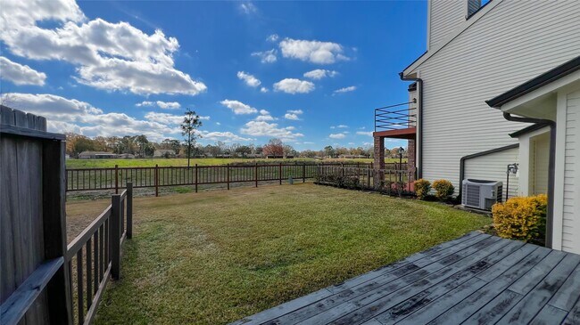 Building Photo - 16130 Seahorse Dr