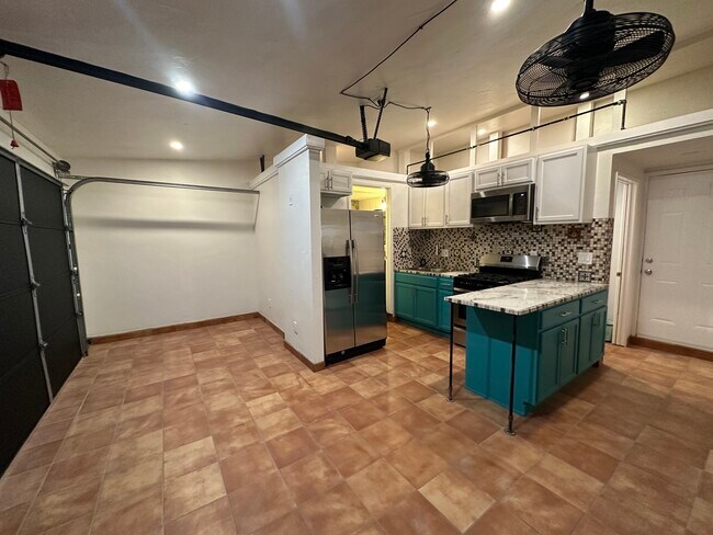 Foto del edificio - 3822 Polaris Dr