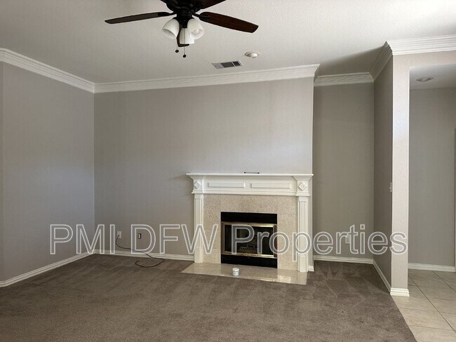 Building Photo - 5914 Hilton Head Dr