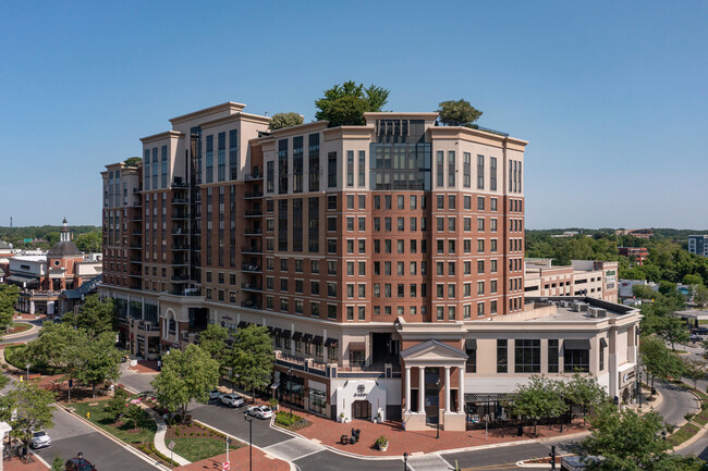 Building Photo - Mariner Bay at Annapolis Town Center