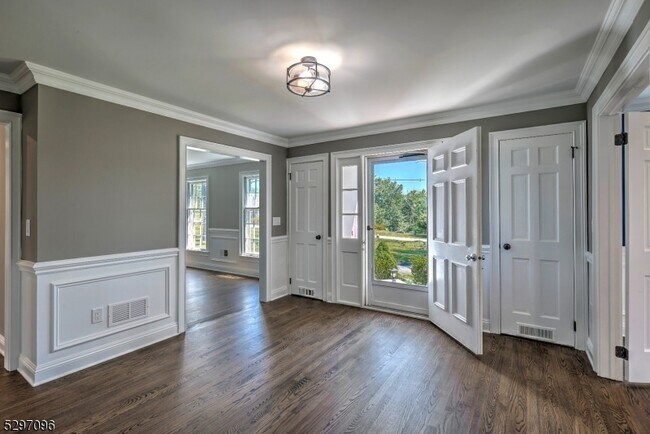 Foto del edificio - 3 Ridge Rd
