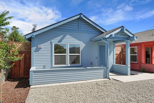 Photo - Beautiful 2 bedroom 1 bathroom New Build Close to UC Davis and McGeorge Law School House