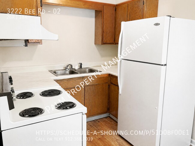 Foto del edificio - 3222 Bee Rd