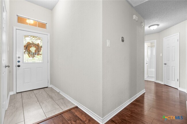 Foto del edificio - 2804 Bluejay Dr