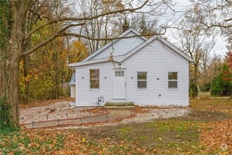 Building Photo - 18609 Royalton Rd