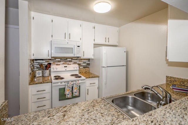 Foto del edificio - 5460 White Oak Ave