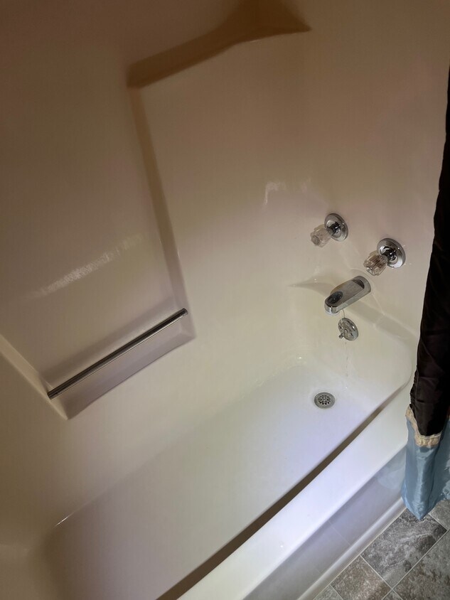 Foto del edificio - 200 S Creek St