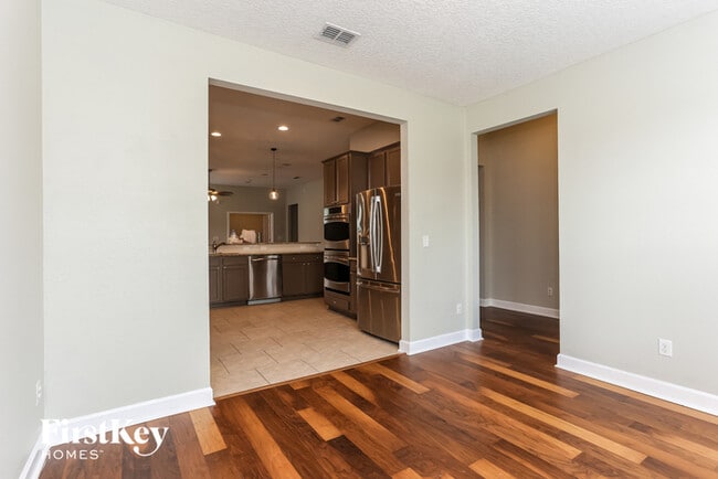 Building Photo - 13781 Devan Lee Dr E