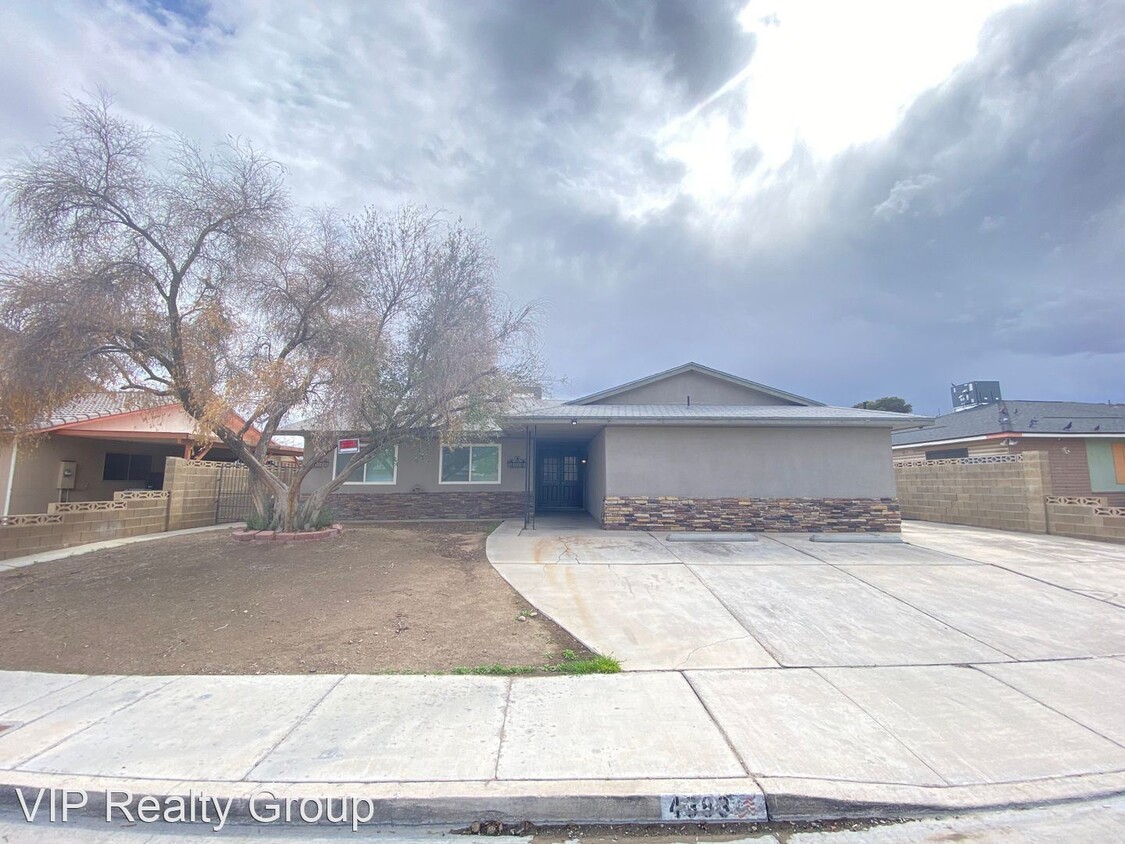 Primary Photo - 4 br, 2.5 bath House - 4383 El Cholo Way