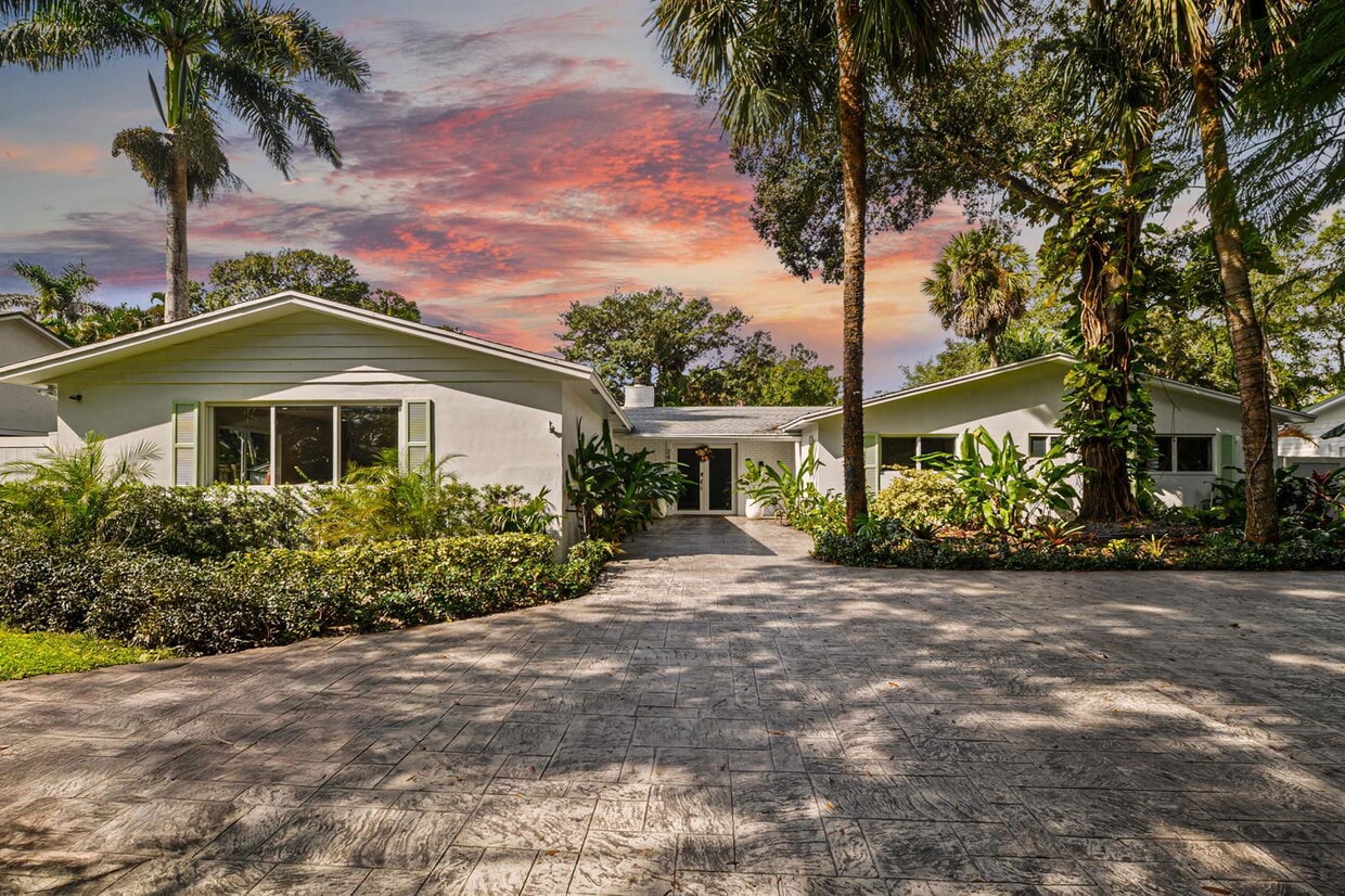 Photo - 2421 Southwest 29th Way, Fort Lauderdale, FL 33312 - 3 BR 2.5 BA single-family home