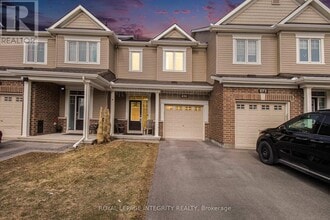 Building Photo - 675 Lauraleaf Cres