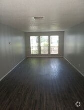 Building Photo - 2423 E 55th Pl
