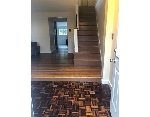 Foto del edificio - 167 Rhoda St