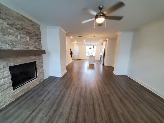 Foto del edificio - 3220 Bennett Crk Ln