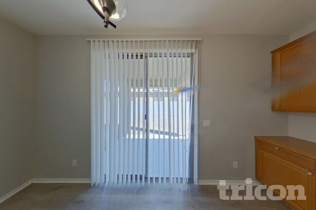Foto del edificio - 40086 W Bonneau St