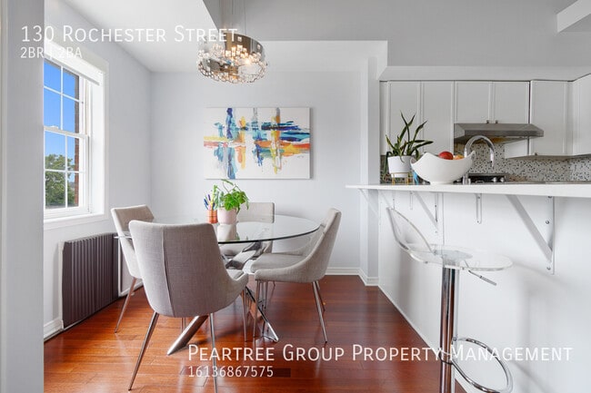 Building Photo - Radiant Rochester-2 bed/2 bath condo in Ch...