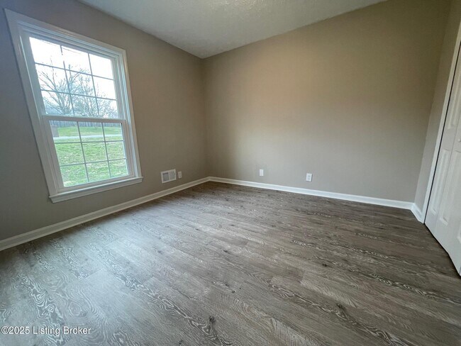 Foto del edificio - 7308 Bluffington Rd