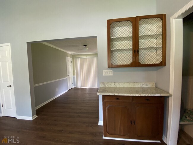 Building Photo - 318 Wood Ridge