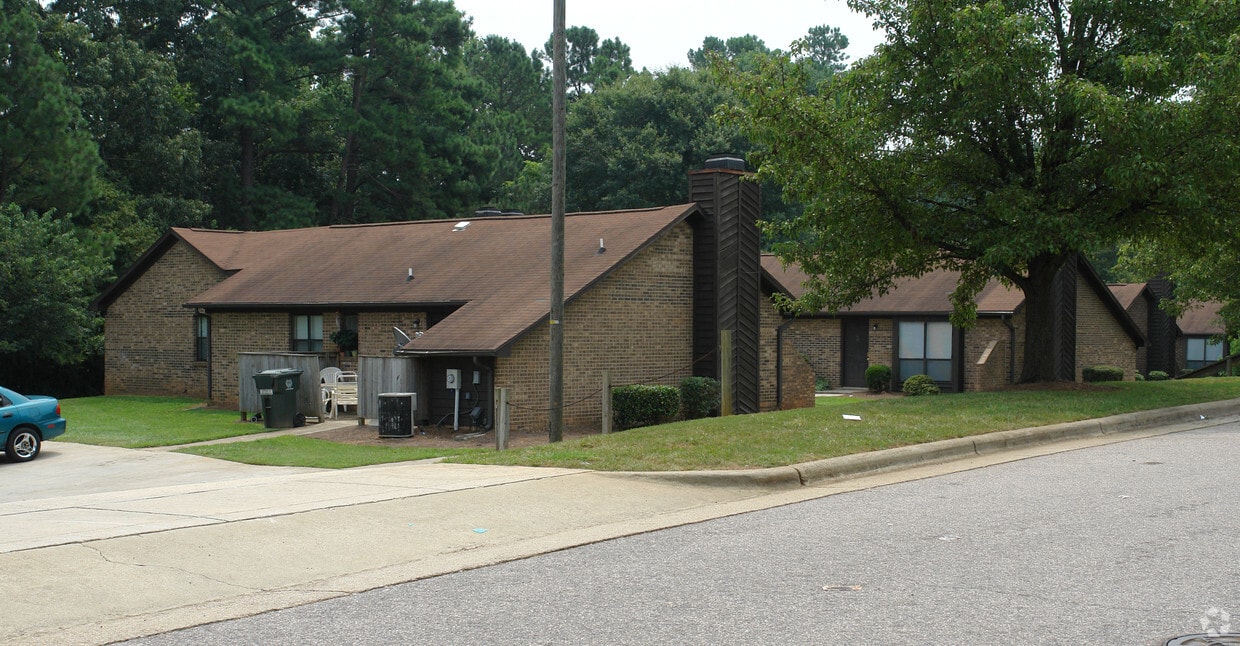 Foto principal - 6704 Magnolia Ct
