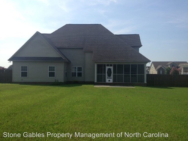 Building Photo - 382 Oakridge Dr