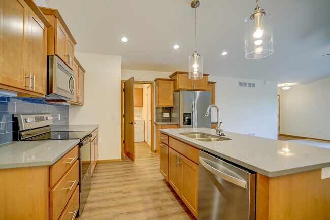 Foto del edificio - 400 Odyssey Ct