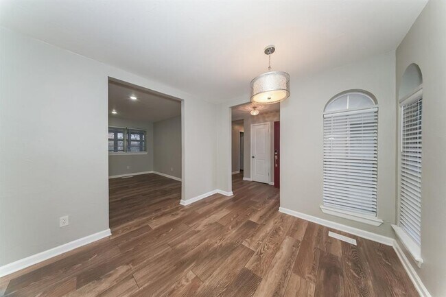 Foto del edificio - 609 Banner Ave