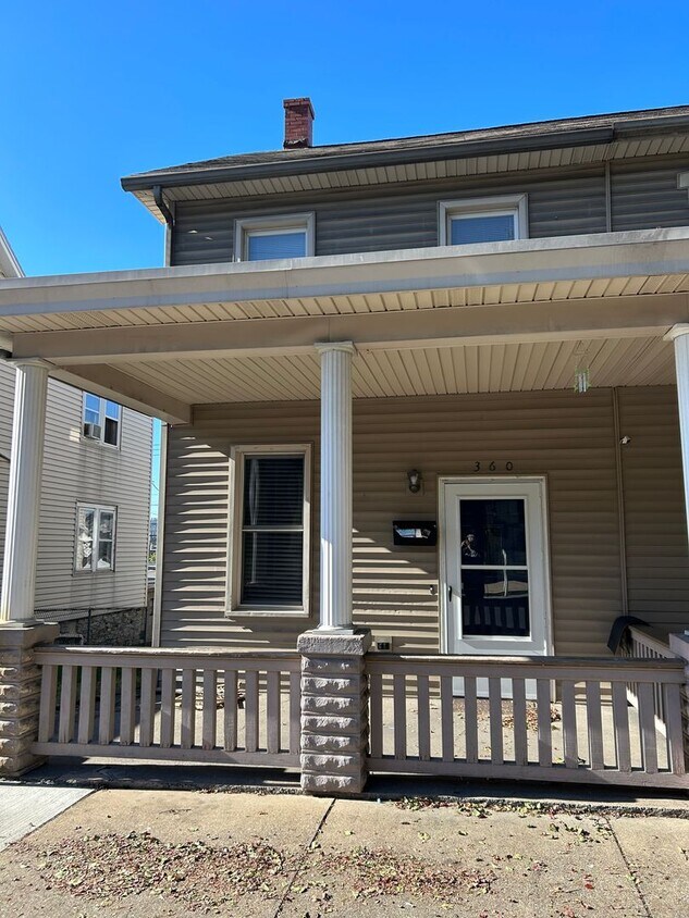 Foto principal - 4-bedroom duplex in south Steelton