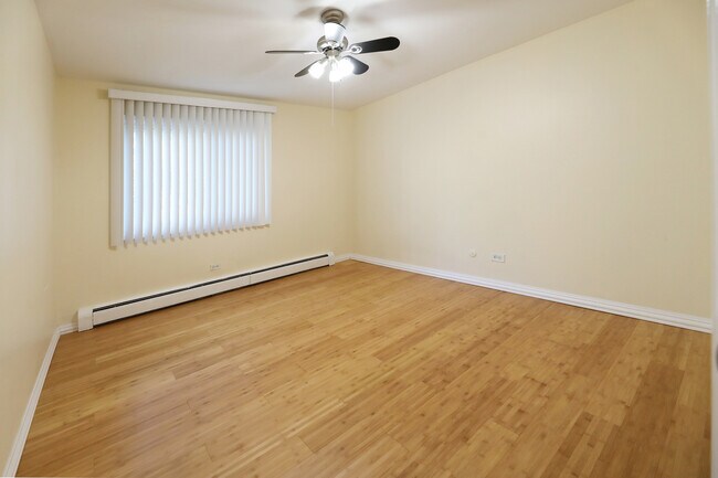 Foto del edificio - 10385 Dearlove Rd