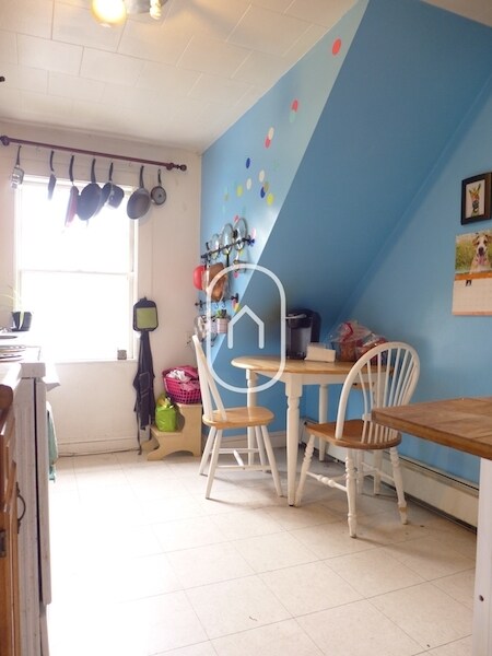 Building Photo - 51 Aldie St