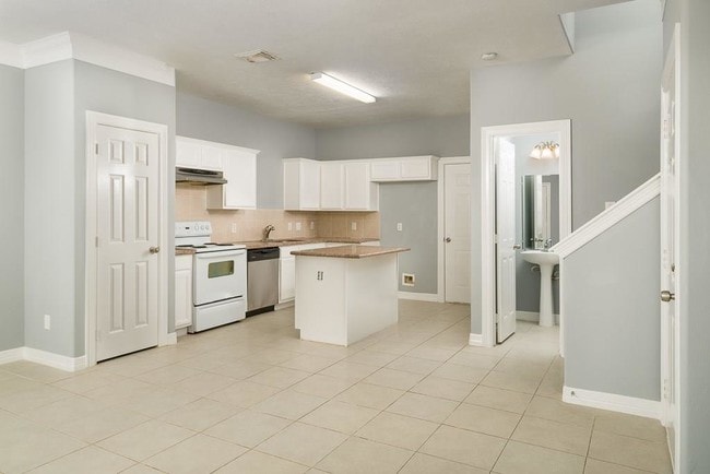 Foto del edificio - 10322 Panther Point Dr