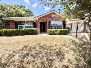 Building Photo - 10139 Woodico Dr