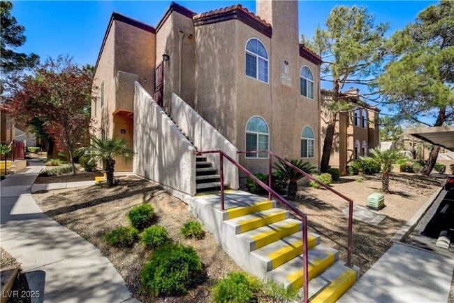 Foto del edificio - 9325 W Desert Inn Rd