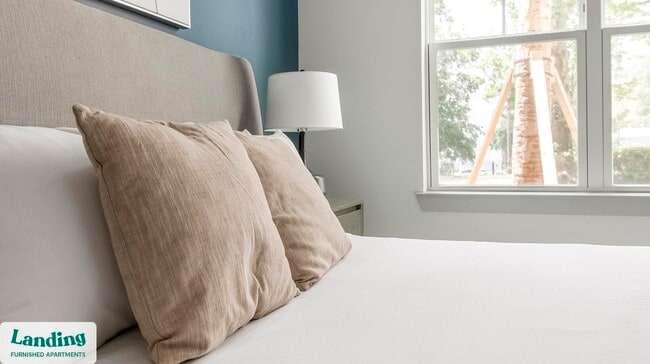 Building Photo - 1148 N Main St