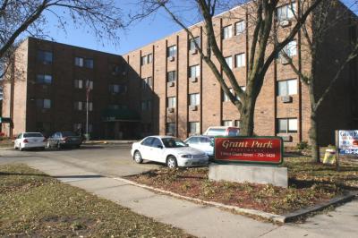 Foto principal - Grant Park Prairie Village of Marshall Town