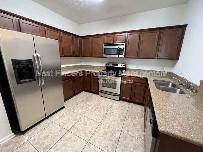 Foto del edificio - 4908 Key Lime Dr
