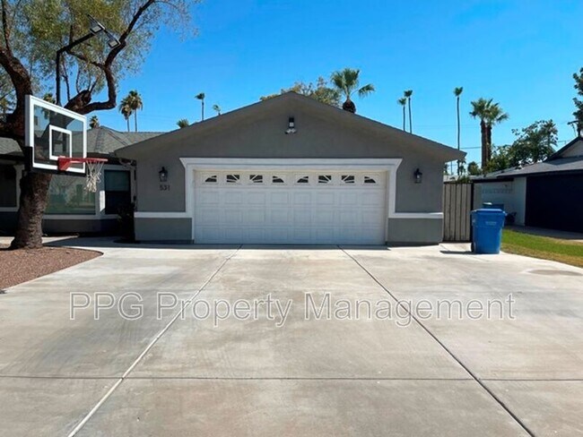 Building Photo - 531 W Marlette Ave