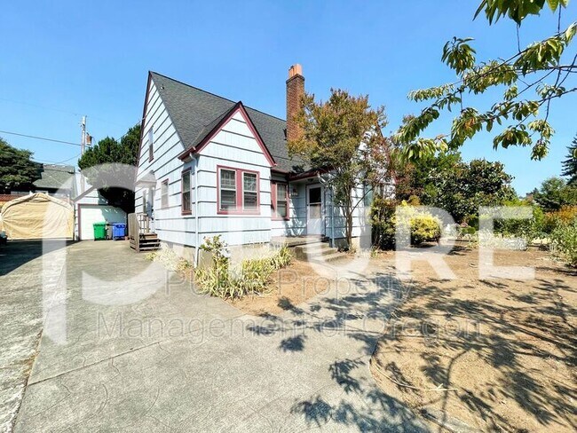 Foto del edificio - 6945 NE Sacramento St