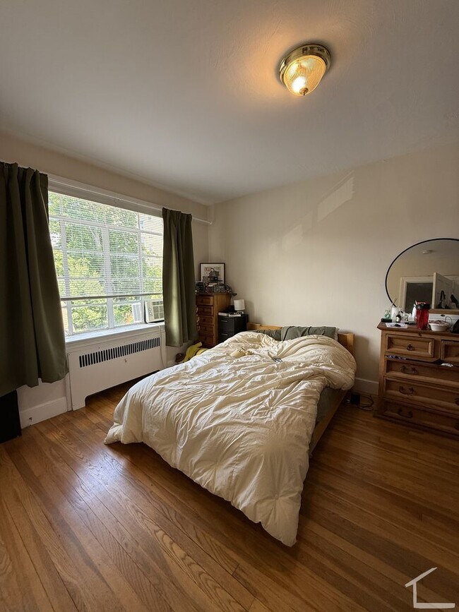 Foto del edificio - Awesome 1 bed 1 bath in Brighton....