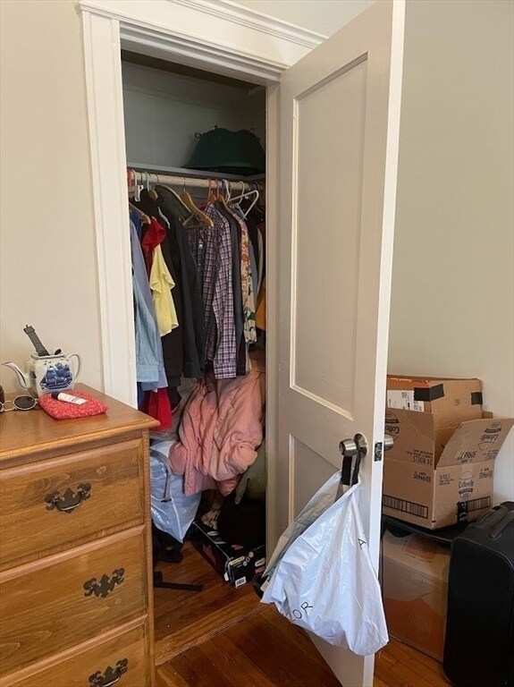 Building Photo - 39 Glenville Ave