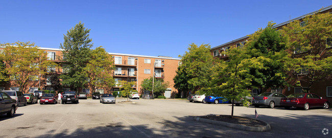 Building Photo - Beechmont Towers