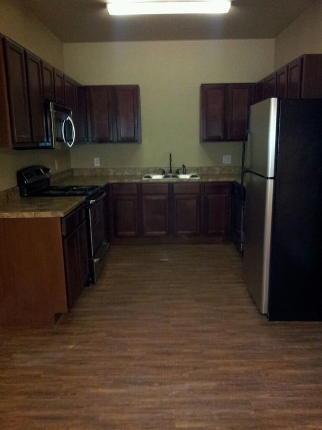 Kelly's Cove Apartments in Nash, TX