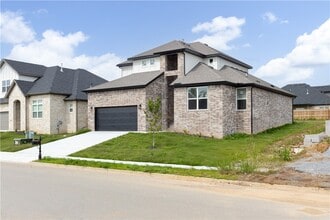 Building Photo - 1121 Whistler St