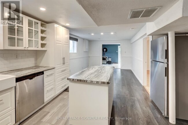 Building Photo - 2686 Sherhill Dr